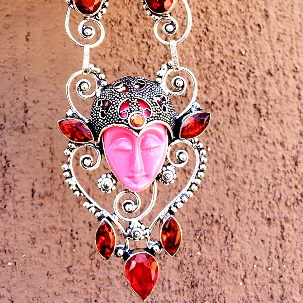 New Carved Goddess Face Garnet 925 Silver Necklace.
